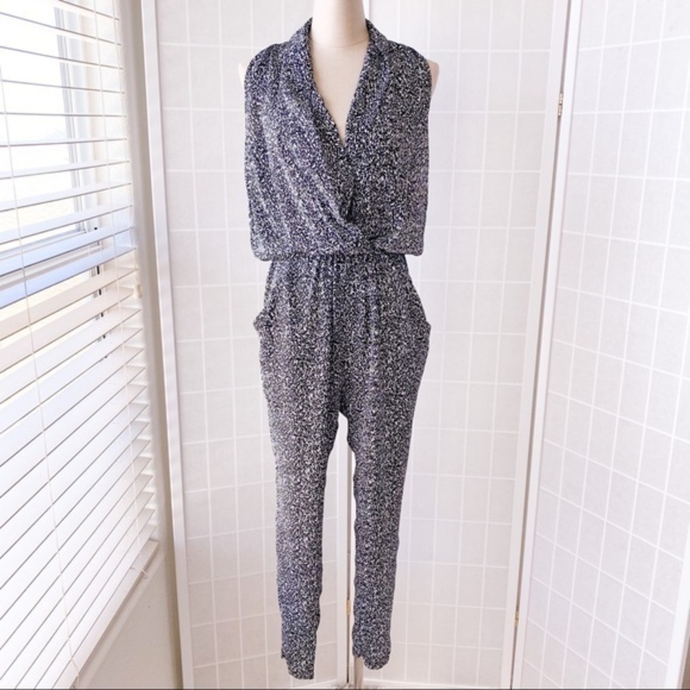 BAR III Black & White Deep Plunge Dubai Printed Jumpsuit